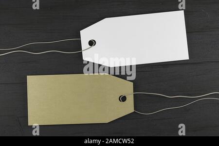Tag vuoti legati. Etichette di prezzo, etichette regalo, etichette di vendita, etichette indirizzi. rappresentazione dell'illustrazione 3d Foto Stock