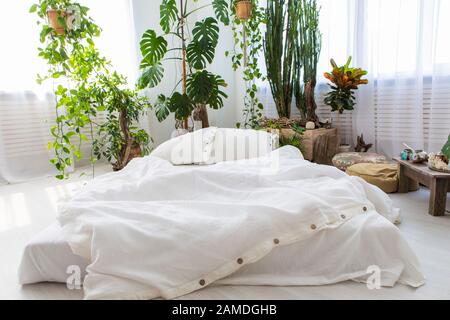 Natural eco-friendly. Biancheria da letto all'interno Foto Stock