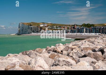 Scogliere e spiaggia di Mers-les-Bains stazione balneare, Somme (80), Hauts-de-France regione, Francia Foto Stock