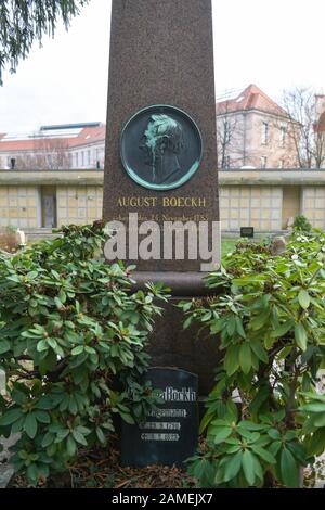 Prendi August Boeckh, Dorotheenstädtischer Friedhof, Chausseestraße, Mitte, Berlin, Deutschland Foto Stock