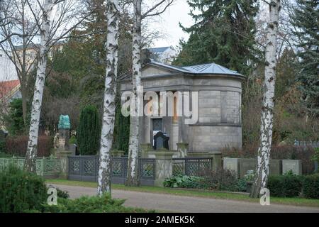 Mausoleo Hitzig, Dorotheenstädtischer Friedhof, Chausseestraße, Mitte, Berlino, Deutschland Foto Stock