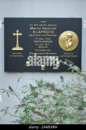 Grab Martin Heinrich Klaproth, Dorotheenstädtischer Friedhof, Chausseestraße, Mitte, Berlin, Deutschland Foto Stock