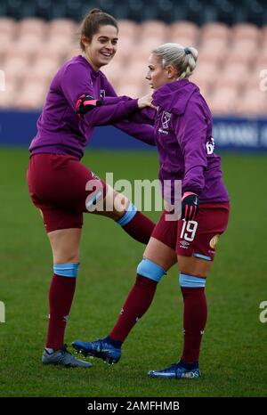 Londra, INGHILTERRA - 12 gennaio: L-R Tessel Middag di West Ham United WFC e Adriana Leon di West Ham United WFC durante Barclays fa Women's Super League Foto Stock