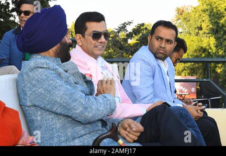 Jaipur, India. 11th Gen 2020. Presidente Del Fronte Antiterrorismo Maninderjeet Singh Bitta E Il Famoso Chef Sanjeev Kapoor Hanno Guardato La Mathuradas Mathur Memorial Polo Cup Partita A Rambagh Polo Ground A Pink City Jaipur. (Foto Di Sumit Saraswat/Pacific Press) Credito: Pacific Press Agency/Alamy Live News Foto Stock