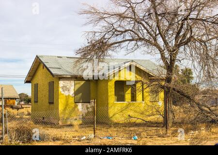 Abbandonato un livello Home con imbarcati su Windows Foto Stock