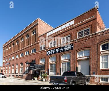 Columbia, SC, USA-7 GENNAIO 2010: City Art, on Lincoln St. In centro, è sia una galleria d'arte che un negozio di forniture d'arte. Foto Stock