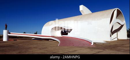 Palazzo Araguaia E Palazzo Del Governo, Piazza Girassóis, Palmas, Tocantins, Brasile Foto Stock