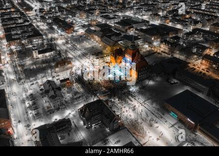 Il drone ha girato sopra la città svedese Östersund durante la cerimonia di apertura del campionato del mondo di Biathlon. Foto Stock