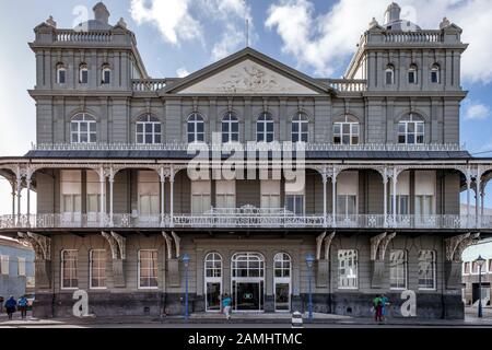 La storica mutua assicurazione sulla vita la società edilizia, Broad Street, Bridgetown, Barbados, West Indies, dei Caraibi Foto Stock