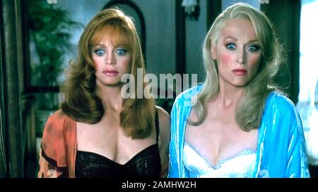 La morte DIVENTA IL suo film Universal Pictures del 1992 con Meryl Streep a destra e Goldie Hawn Foto Stock