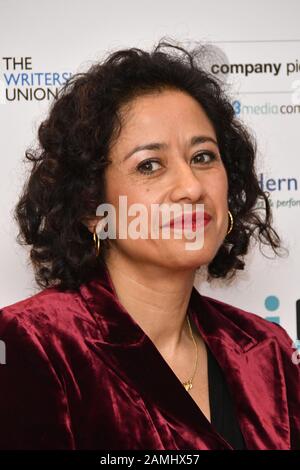 Londra, Regno Unito. 13th Gen 2020. Samira Ahmed partecipa alla cerimonia di premiazione annuale dei Writers' Guild Awards 2020, che consente agli scrittori di film, teatro, TV e libri di onorare i successi dei loro coetanei, presso il Royal College of Physicians London, Regno Unito - 13 gennaio 2020 Credit: Nils Jorgensen/Alamy Live News Foto Stock