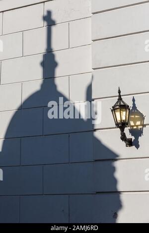 Selezione di lapidi e sculture a Recoleta Cemetry a Buenos Aires. Foto Stock