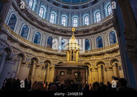 ISTRA, Russia - 02 GEN 2020: all'interno della Cattedrale di risurrezione nella Nuova Gerusalemme monastero. Foto Stock