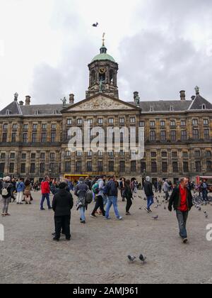 Il Palazzo reale di Amsterdam in piazza Dam ad Amsterdam, Paesi Bassi Foto Stock