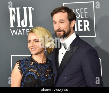 12 gennaio 2020, Santa Monica, CA, USA: Los ANGELES - 12 GENNAIO: Sara Wells, Noah Wylie ai Critics Choice Awards 2020 al Barker Hanger il 12 gennaio 2020 a Santa Monica, CA (Credit Image: © Kay Blake/ZUMA Wire) Foto Stock