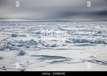 Sea Ice, pack ghiaccio e paesaggi, Franz Josef Land Foto Stock