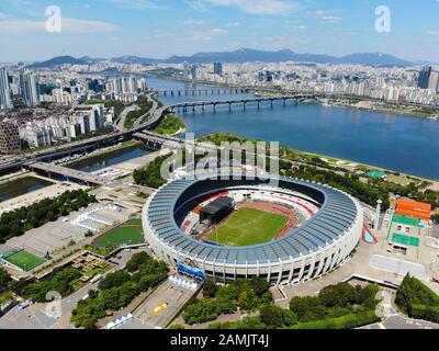 Veduta Aerea Seoul Olympic Park, Corea Del Sud. Gli stadi sono costruiti per le Olimpiadi estive del 1988 e per i Giochi asiatici 10th del 1986. Seoul, Corea Del Sud, Agosto 22nd, 2019 Foto Stock