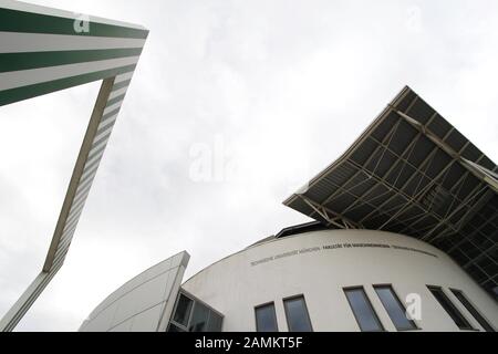 Facoltà di Ingegneria meccanica nel campus della tu Monaco di Garching. [traduzione automatizzata] Foto Stock