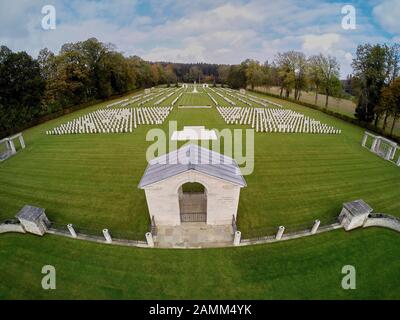 Il cimitero di guerra di Durnbach e il Memoriale di cremazione di Durnbach è un cimitero di guerra della Commissione delle tombe di guerra del Commonwealth (CWGC) nel distretto di Dürnbach nel comune di Gmund am Tegernsee in alta Bavaria26.10.2015, Foto: Manfred Neubauer [traduzione automatizzata] Foto Stock