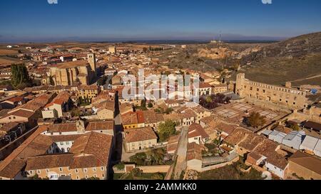 Berlanga De Duero è una bella cittadina medievale in provincia di Soria, Spagna Foto Stock