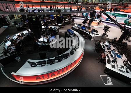 La sala stampa di Al Jazeera canale TV inglese, Doha, Qatar Foto Stock