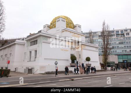 Secession Building una galleria d'arte contemporanea, Karlsplatz, Vienna, Austria. Foto Stock