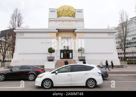 Secession Building una galleria d'arte contemporanea, Karlsplatz, Vienna, Austria. Foto Stock