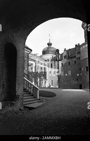 Blick auf Schloss Gripsholm bei Stockholm, Schweden, 1969. Vista del castello di Gripsholm vicino a Stoccolma, Svezia, 1969. Foto Stock