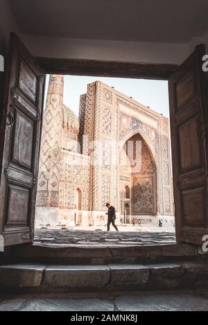 Uzbekistan, SAMARKANDA 2019: Architettura di Samarkanda Foto Stock