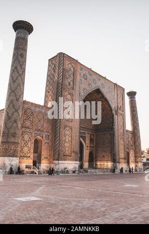 Uzbekistan, SAMARKANDA 2019: Architettura di Samarkanda Foto Stock