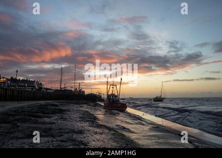 Alba invernale a Old Leigh, Leigh-on-Sea, Essex, Inghilterra Foto Stock