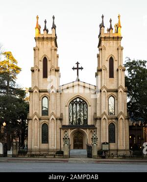 Columbia, SC, USA-8 GENNAIO 2010: Cattedrale episcopale della Trinità, su Sumter St. Nel centro, consacrata nel 1857. Foto Stock