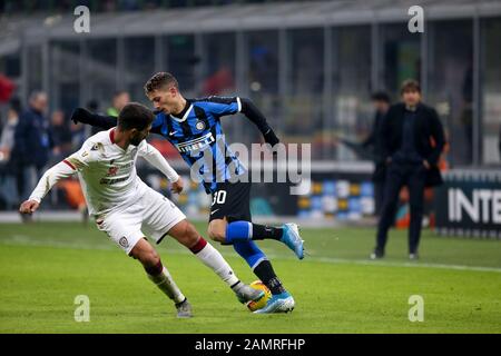 Milano, Italia. 14th Gen 2020. Sebastiano esposito (fc internazionale) durante Inter vs Cagliari, Campionato Italiano TIM Cup a Milano, Italia, 14 gennaio 2020 credito: Agenzia indipendente Foto/Alamy Live News Foto Stock