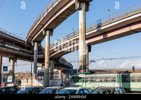 Cavalcavia sopraelevati, Roma Foto Stock