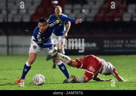 Stevenage, Regno Unito. 14th Gen 2020. Stevenage, INGHILTERRA - GENNAIO 18TH David Jones di Oldham Athletic durante la partita Sky Bet League 2 tra Stevenage e Oldham Athletic al Lamex Stadium, Stevenage il Martedì 14th Gennaio 2020. (Credit: Eddie Garvey | MI News) La Fotografia può essere utilizzata solo per scopi editoriali di giornali e/o riviste, licenza richiesta per uso commerciale Credit: Mi News & Sport /Alamy Live News Foto Stock