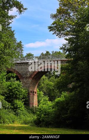 Viadotto di Eichelberg (Östringen), ex ponte ferroviario Foto Stock