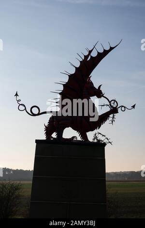 38th (Welsh) Division Memorial, drago gallese che domina Mametz Wood 15 Foto Stock