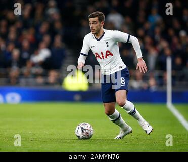 Londra, INGHILTERRA - JANUARY14: Harry Winks di Tottenham Hotspur durante la Terza partita di risposta della fa Cup degli Emirati tra Tottenham Hotspur e Middlesboro Foto Stock