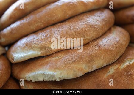 Hipe di pane tradizionale marocchino. Immagine di sfondo del cibo. Foto Stock