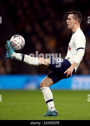 Tottenham Hotspur's Giovani lo Celso durante la terza partita di replay della fa Cup al Tottenham Hotspur Stadium di Londra. Foto Stock