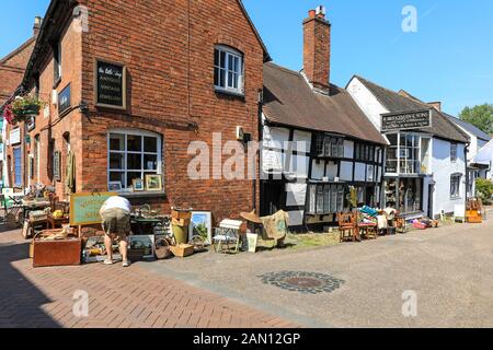 The Little Curio Shop, Dam Street, Lichfield, Staffordshire, Inghilterra, Regno Unito Foto Stock