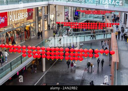 Lanterna display per Capodanno Cinese, Liverpool One shopping centre Foto Stock