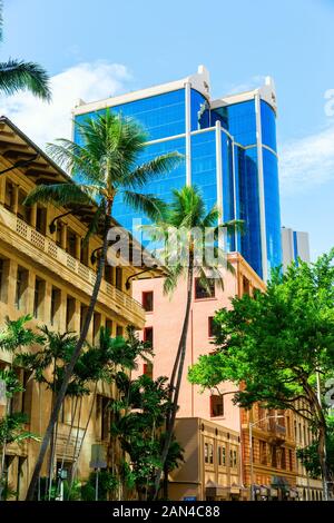 Honolulu Oahu, Hawaii - Novembre 04, 2019: cityscape nel centro cittadino di Honolulu. Honolulu è la capitale e la città più grande dello stato americano delle Hawaii Foto Stock