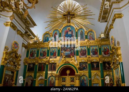 Isola STOLOBNY, Russia - 6 agosto 2019: interno dell'Epifania Cattedrale. Nilo-Stolobenskaya Pustyn. Si trova su Stolobny isola nel Lago Seliger Foto Stock