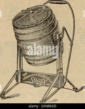 Merchandising Hardware (gennaio-giugno 1902) . DAISY CHURN &lt;£ ha temprato con struttura in acciaio bicicletta cuscinetti a sfera, più forte, neat-est e più conveniente cornice. Soltanto due bulloni per regolare insetting fino. Arco in acciaio leve, adatta sia a piedi orsitting postura. Ha quattro ruote e piedi regolabili per holdstand stabile mentre la zangolatura. Quando il tasso di abbandono è lccked standthe a prua può essere utilizzato come maniglie per spostarlo sulla frontwheels come comodo come un bambino trasporto. Aperto su entrambi i lati tocenter, dando spazio libero per il secchio. Realizzata con legno o steelstands, con pedivelle solo, o leve di prua come desiderato. Vollma Foto Stock