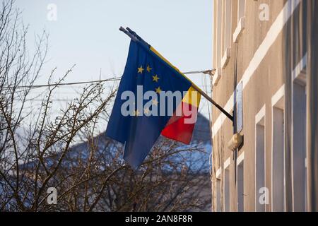 Bandiera dell'Unione europea su un edificio Foto Stock