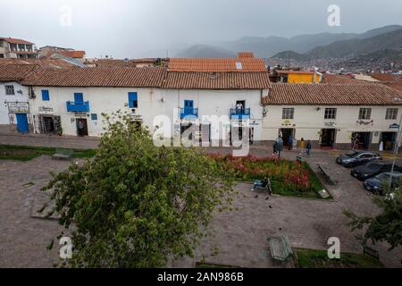 Chiesa di San Blas (Iglesia de San Blas) e piazza a Cusco, Perù Foto Stock