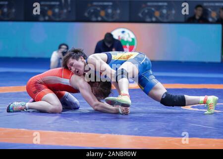 Roma, Italia. Xvi gen, 2020. aisuluu tynybekova (Kazakistan) durante il 1Â° Serie Classifica Torneo Internazionale - Day2, Wrestling in Roma, Italia, 16 gennaio 2020 Credit: Indipendente Agenzia fotografica/Alamy Live News Foto Stock