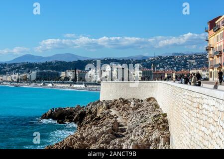 Nice Seafront, Costa Azzurra, Costa Azzurra, Francia. Foto Stock