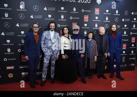 Gennaio 16, 2020, Alcobendas, Spagna: Penelope Cruz, Pedro Almodovar, Agustin Almodovar, Julietta Serrano, Asier Etxeandia, Alberto Iglesias assiste Feroz Awards 2020 tappeto rosso al Teatro Auditorio Ciudad de Alcobendas on gennaio 17, 2020 in Alcobendas, Spagna (credito Immagine: © Jack Abuin/ZUMA filo) Foto Stock